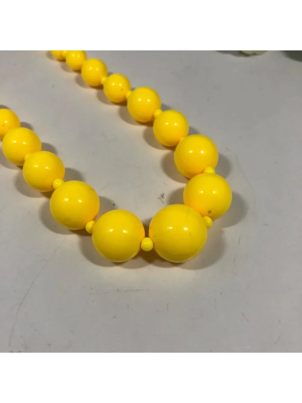 Vintage Yellow Beaded Necklace 17 inch Graduated Plastic Beads Retro Mod Jewelry